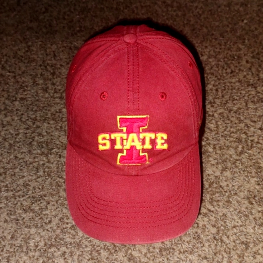 '47 Brand Iowa State Cyclones Embroidered Logo Maroon Yellow Fitted Hat Medium